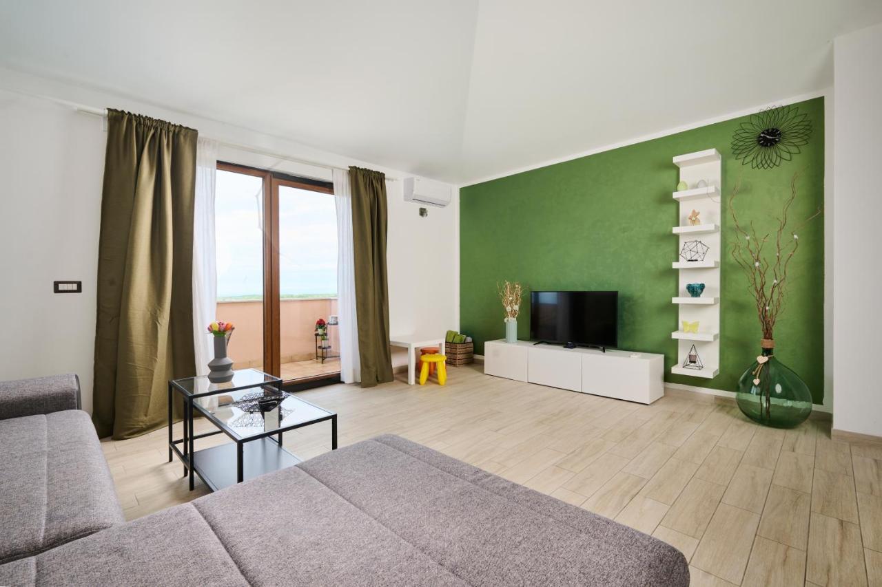 Aisha Apartment Бъртонигла Екстериор снимка